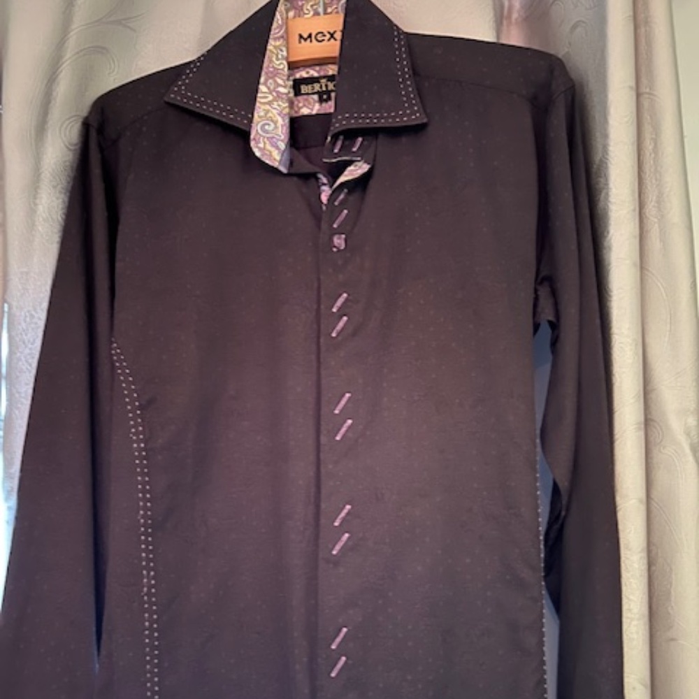 Casual/dressy button down shirt